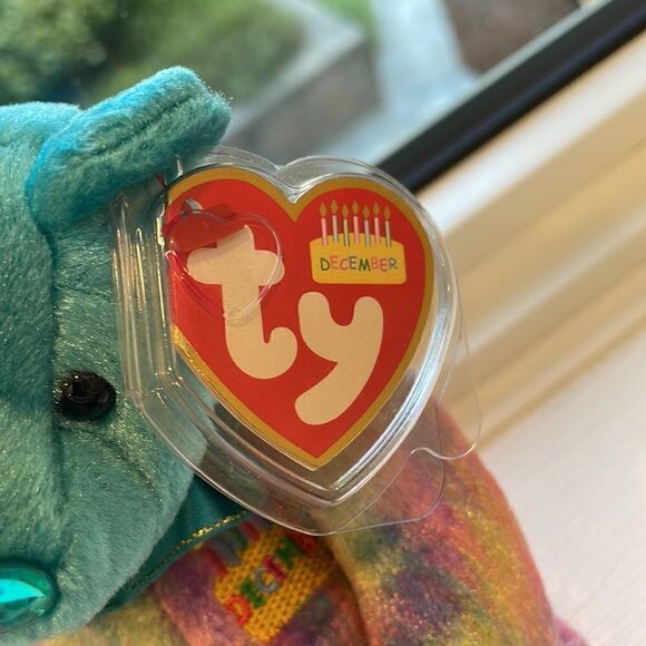 December the Birthday Bear 2001 Ty Beanie Baby in Mint Condition with all tags - Picture 2 of 9